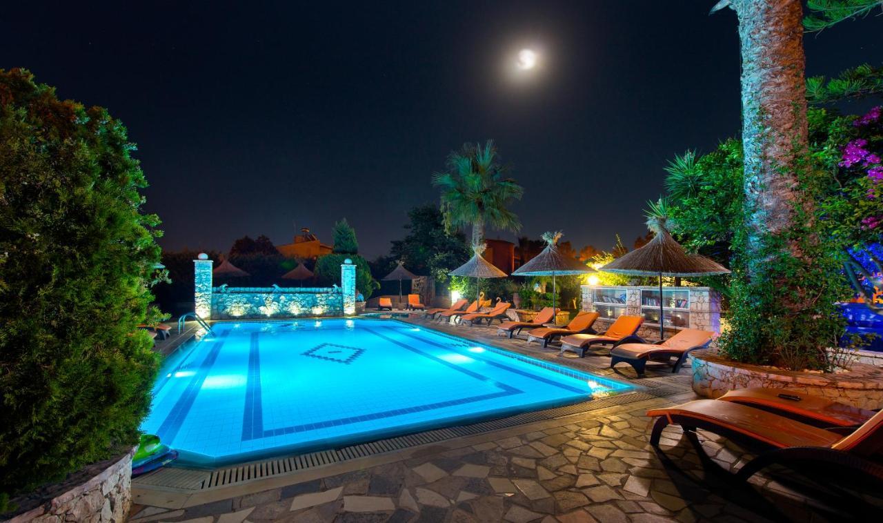 Elefteria Apts & Suites โคลิมเบีย ภายนอก รูปภาพ