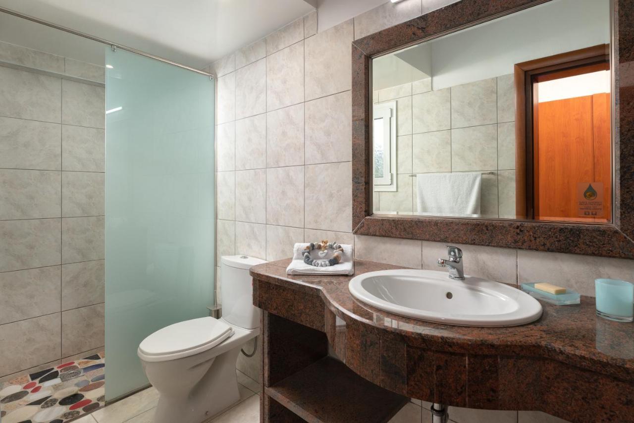 Elefteria Apts & Suites โคลิมเบีย ภายนอก รูปภาพ