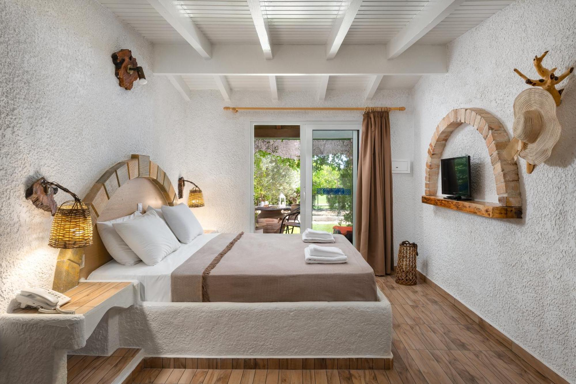 Elefteria Apts & Suites โคลิมเบีย ภายนอก รูปภาพ