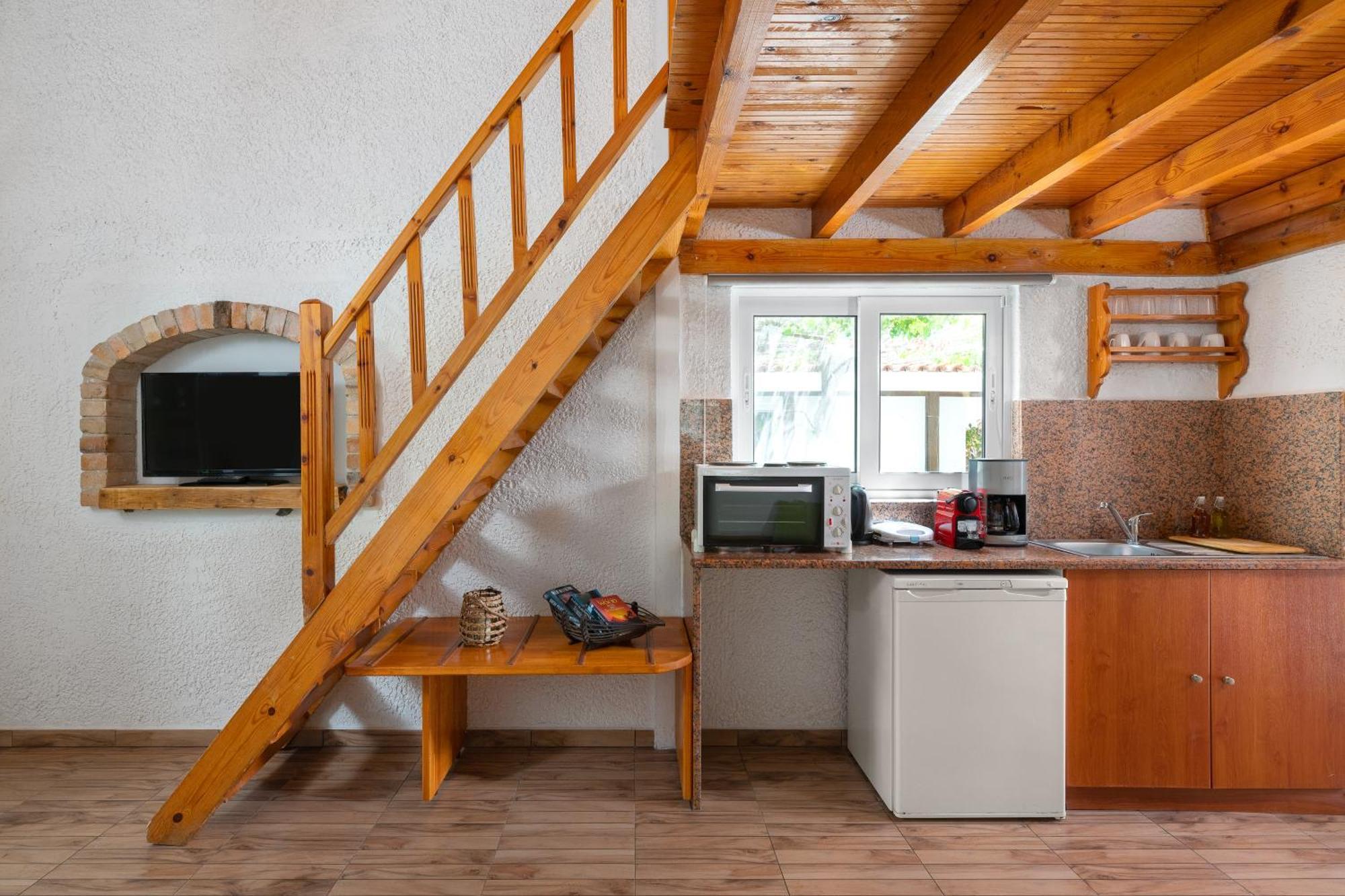 Elefteria Apts & Suites โคลิมเบีย ภายนอก รูปภาพ